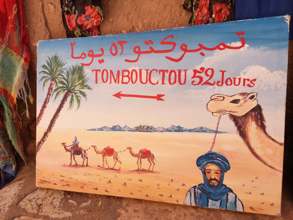 paseo en camello por el desierto de marruecos timboctou