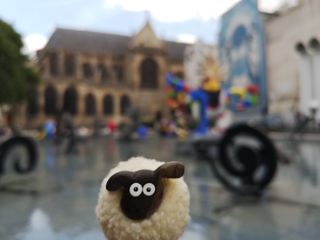 pompidou wandersheep paris